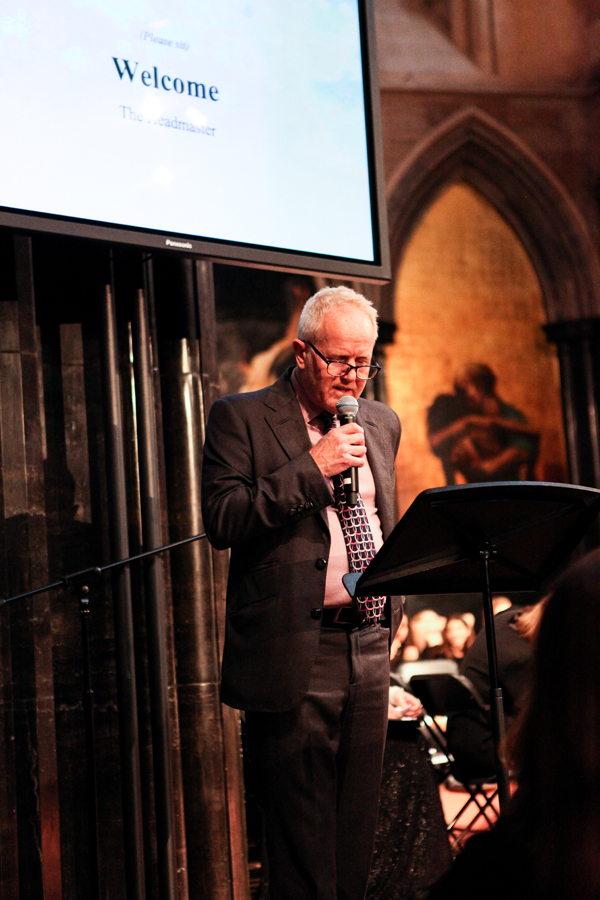 The Headmaster welcomes parents and pupils to St Paul's