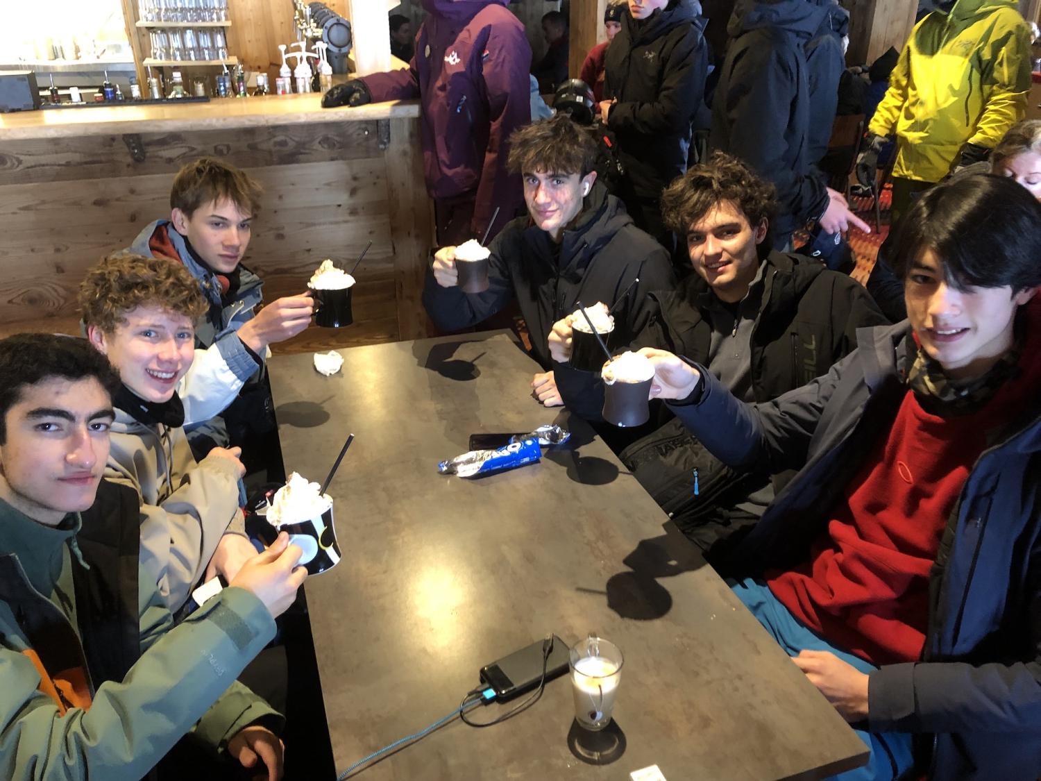 Boys apres ski