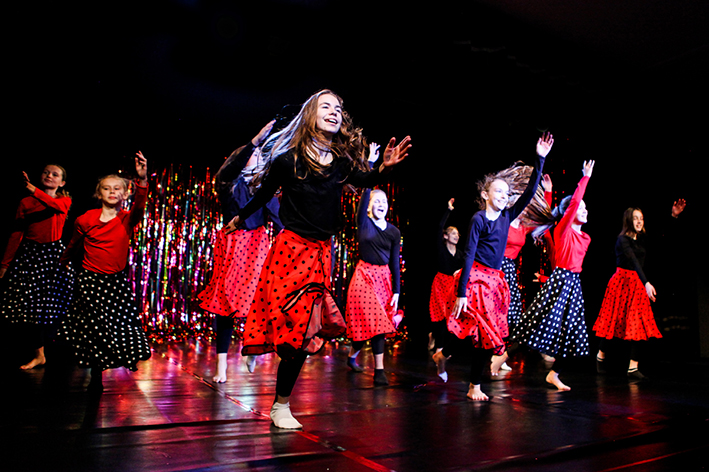 Dance%20Show%202019-277.jpg