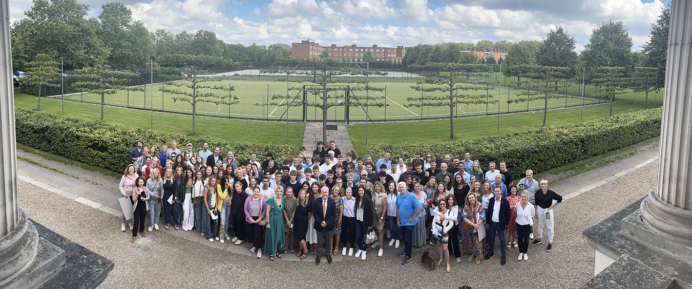 panoramic group shot