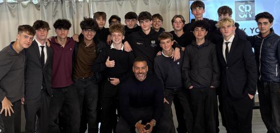 Steven Reid with Harrodian boys