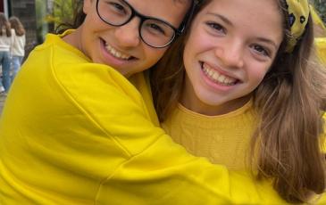 Mellow Yellow Pupils