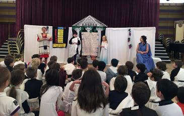 8s Greek Day